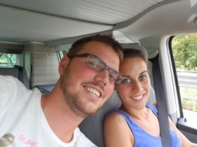 Nicole e compagno - Iscritti no. 97 e 98 - VW CALIFORNIA CLUB